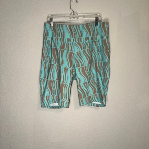 NWT ID Ideology Plus Size Compression‎ Geo-Print 10" Bike Shorts - Picture 1 of 5